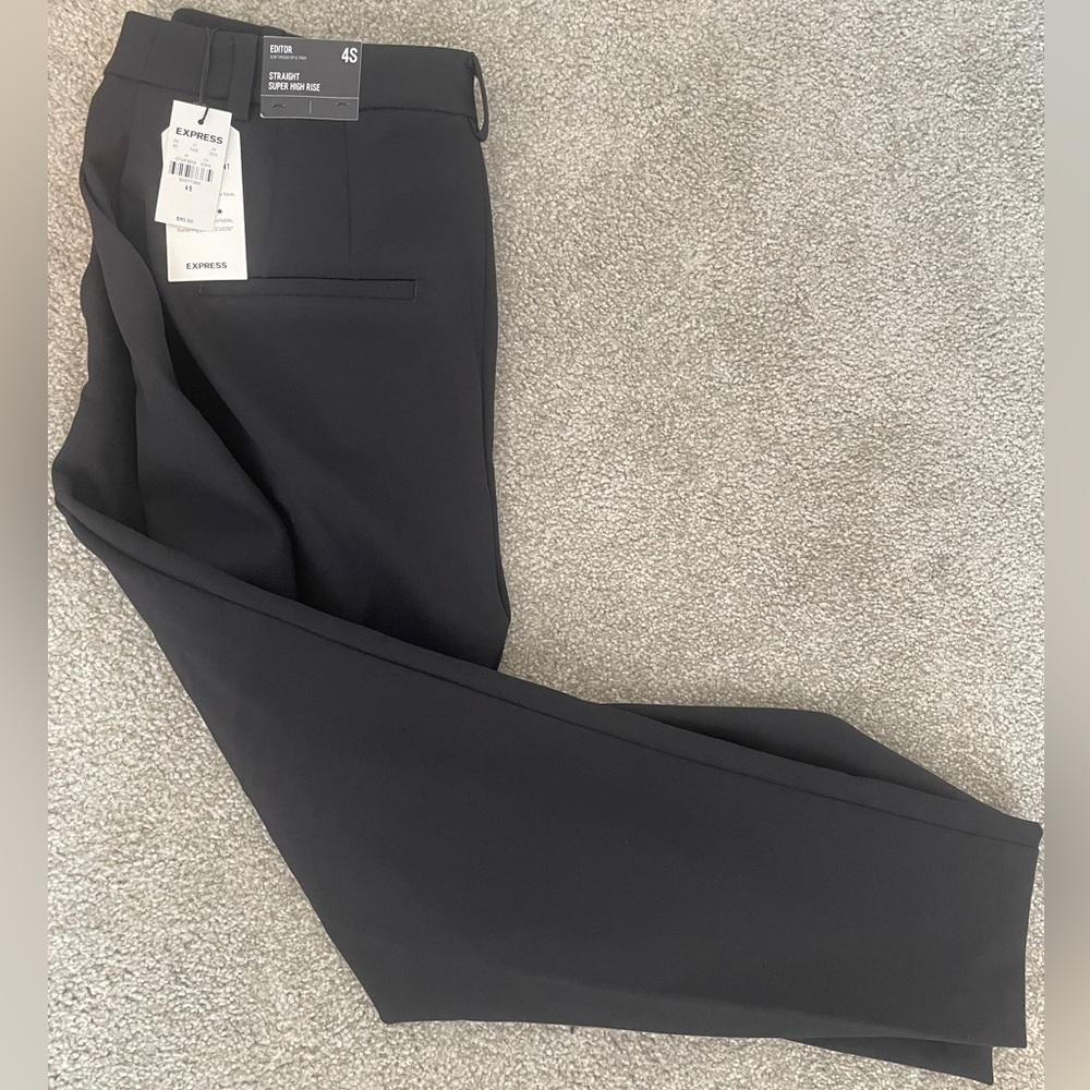 Express Editor Straight Super High Rise Black Women’s Dress Pants, Size 4 Short.